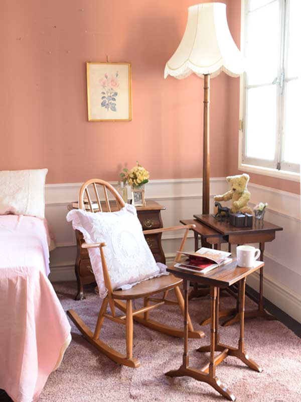 ナチュラルカントリーの | ピンクを組み合わせて作った憧れの寝室
