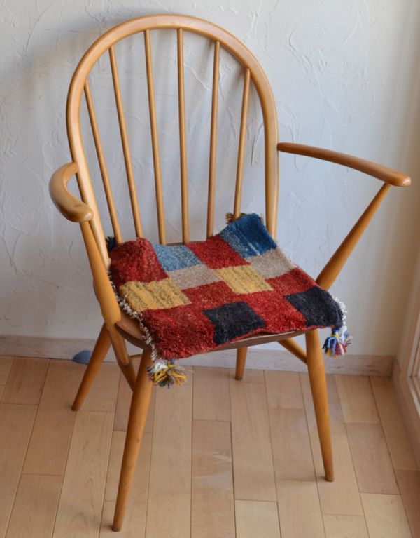 シュガーボウル　アンティーク雑貨　ギャッベ。お部屋のちょっとしたアクセントに取り入れやすいアイテムです。(b-182)