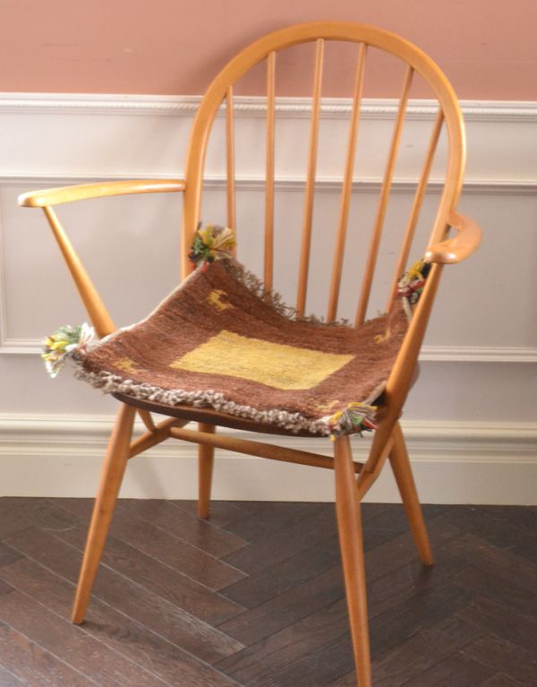 シュガーボウル アンティーク雑貨 ギャッベ。お部屋のちょっとしたアクセントに取り入れやすいアイテムです。(b-197)