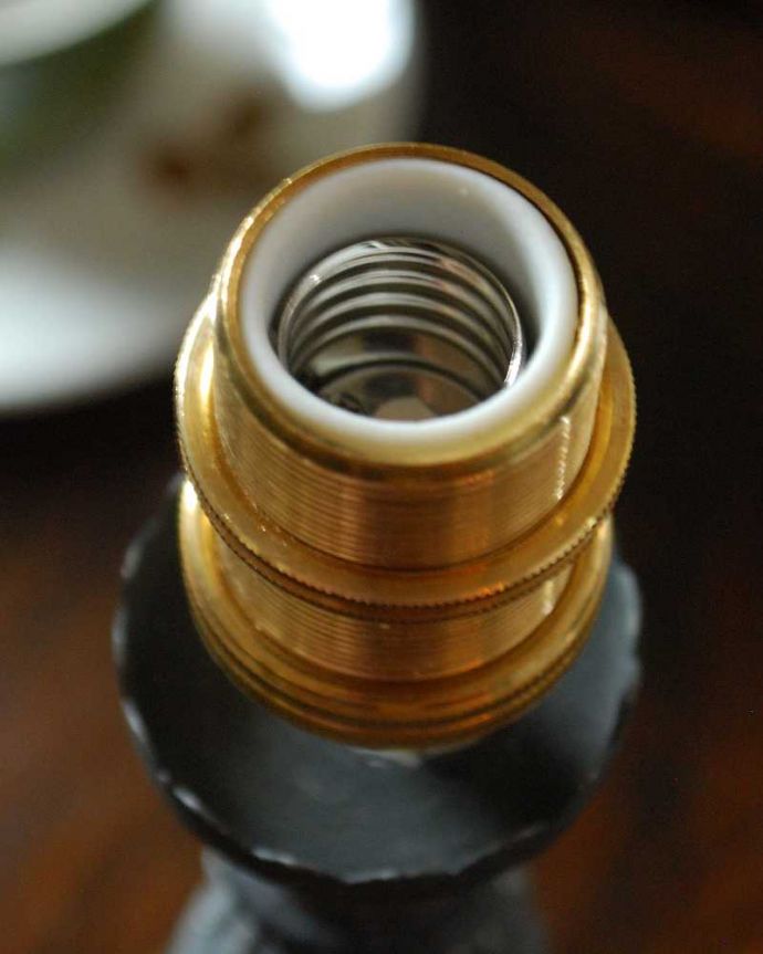 スタンドライト 照明・ライティング クールなフランスデザインが光る、テーブルランプ(E17シャンデリア球付)(Wooden Lamp Mignardise)。どこででもカンタンに手に入る口金サイズ「E17」対応です。(cf-1009)