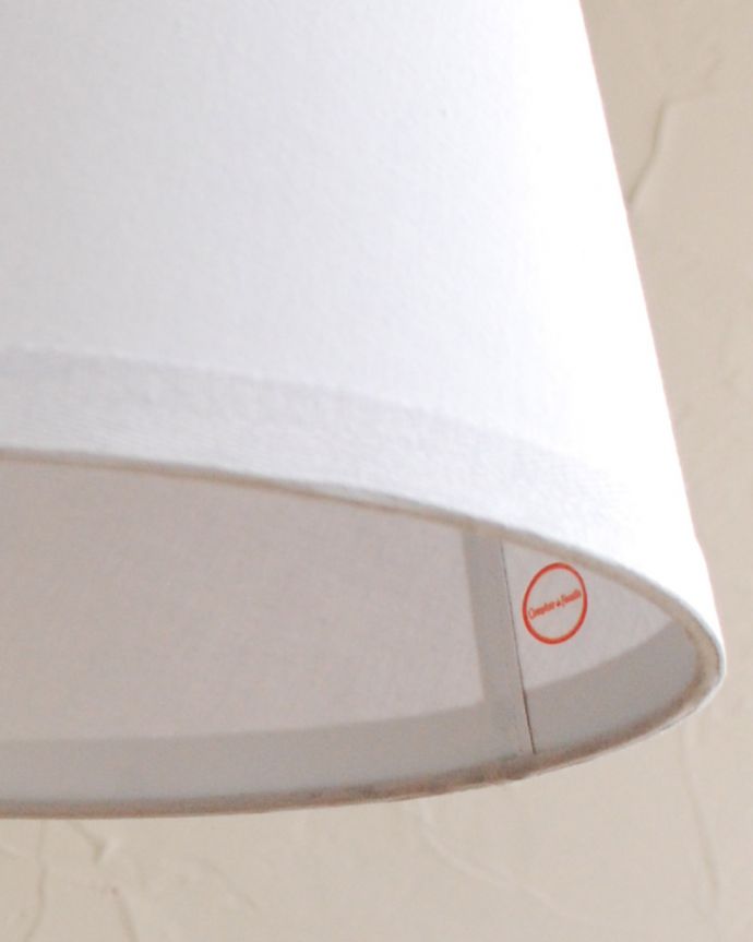 コントワールドファミーユ 照明・ライティング コントワール・ドゥ・ファミーユのペンダントライト(布シェード)(コード・E26球・ギャラリーなし)。コントワールドファミーユのタグがあります。(cf-749)