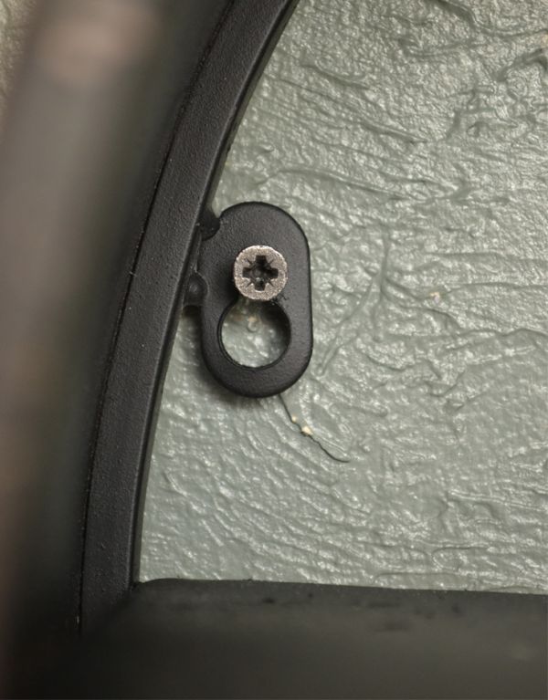 アンティーク風の家具　アンティーク風　コントワール・ド・ファミーユのアンティーク風ウォールシェルフ（めんどり）。ネジで２箇所固定してください。(cff-109)