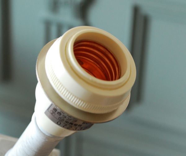 コントワールドファミーユ　照明・ライティング　コントワール・ド・ファミーユのテーブルランプ（シャルロット　プラン）（Ｅ26球）。量販店にてご購入可能な国産球（口径E26対応です）LEDも使えます。(cfs-184)