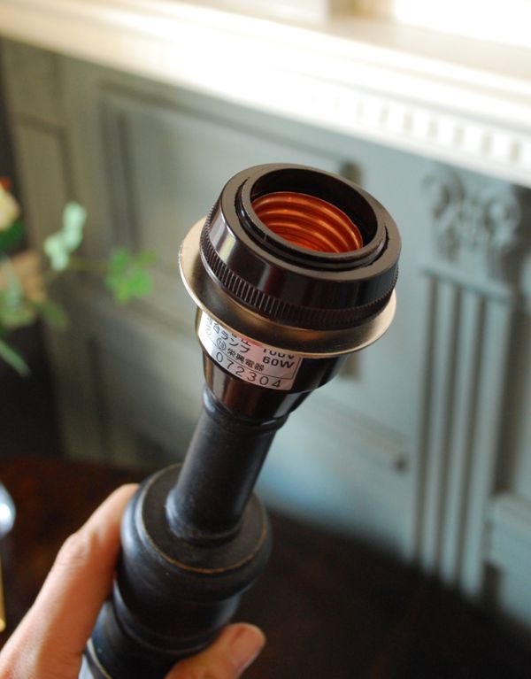 コントワールドファミーユ 照明・ライティング コントワール・ド・ファミーユのテーブルランプ(フランボワーズ)。量販店にてご購入可能な国産球(口径E26対応です)LEDも使えます。(cfs-182)