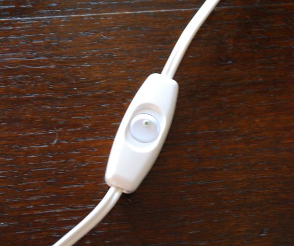 コントワールドファミーユ 照明・ライティング コントワール・ド・ファミーユのテーブルランプ(プリーツシェード)。ボタン式のスイッチです。(cfs-186)