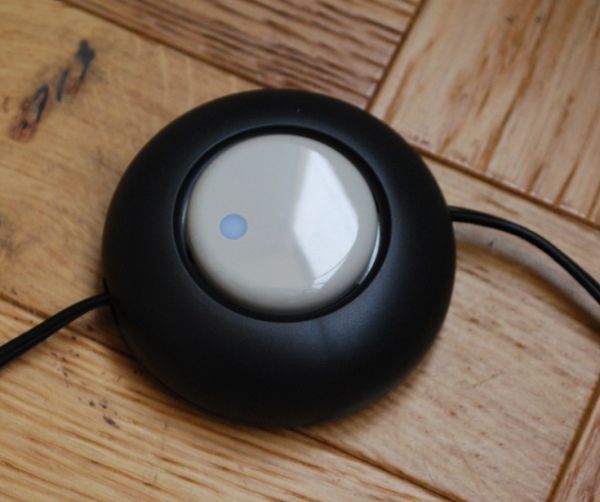 コントワールドファミーユ　照明・ライティング　コントワール・ド・ファミーユのフロアランプ（高さ調節可能スタンド）。ライトの消灯時にはオレンジに光ってスイッチの場所を知らせてくれます。(cfs-198)