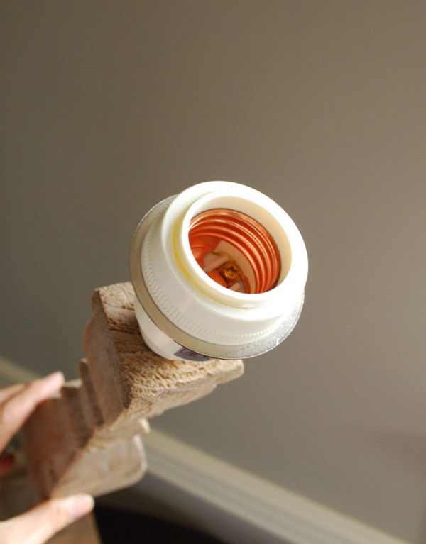 コントワールドファミーユ　インテリア雑貨　コントワール・ド・ファミーユの背の高いテーブルランプ（デスクランプ）（Ｅ26Ｓ球）。量販店で購入OKな国産球（E26タイプ・40Wまで）が使用できます。(cfs-200)