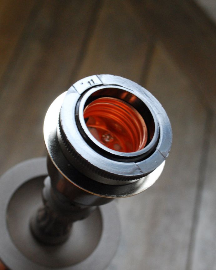 コントワールドファミーユ 照明・ライティング コントワール・ド・ファミーユのテーブルランプ(レジュニ)(E26球付)。量販店で購入OKな国産球(口径E26・40W)が使用できます。(cfs-244)