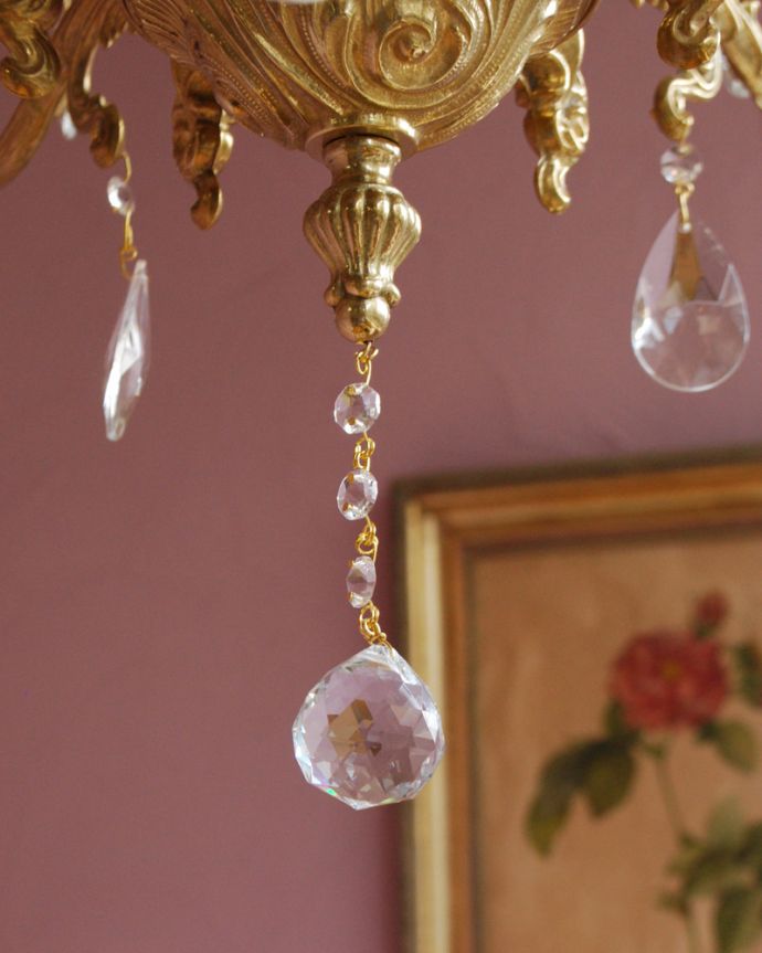 シャンデリア　照明・ライティング　Handleオリジナル シャンデリア（Ｅ17シャンデリア球付）。隅々までこだわったデザインなのでどこから見ても楽しめます。(cr-015)