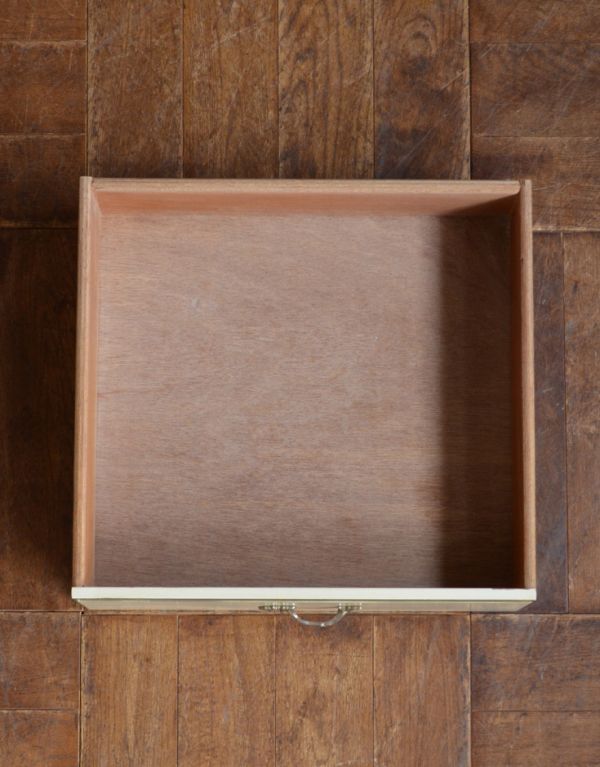 アンティーク家具 フランスのアンティーク引き出し付きスタンドミラー(姿見)。引き出しです。(d-1003-f)