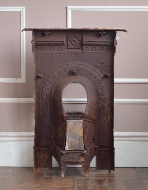 めずらしい家具　アンティーク家具　本場フランスより届いたアンティークの白いマントルピース。裏はこんな感じです。(d-1036-f)