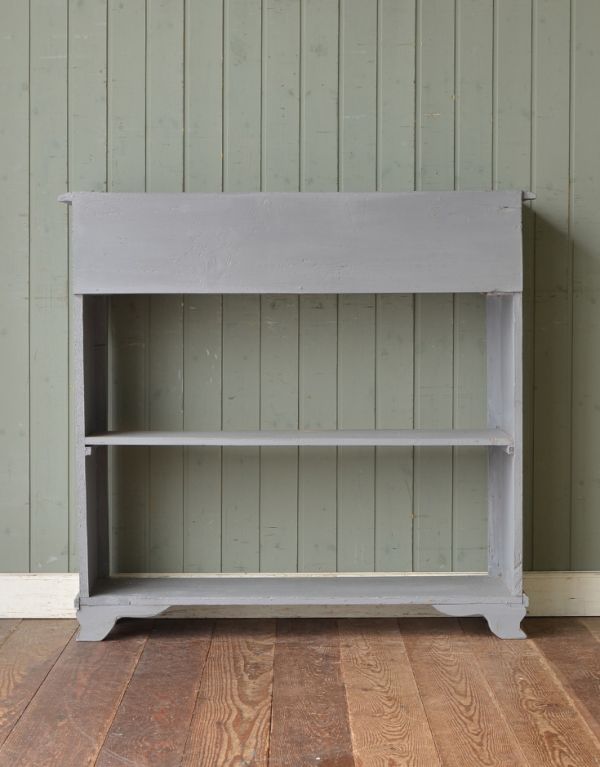 アンティーク家具 フランスの可愛いアンティーク家具、グレーペイントのキャビネット。裏側もきちんとメンテナンスしているので、キレイな状態です。(d-1050-f)