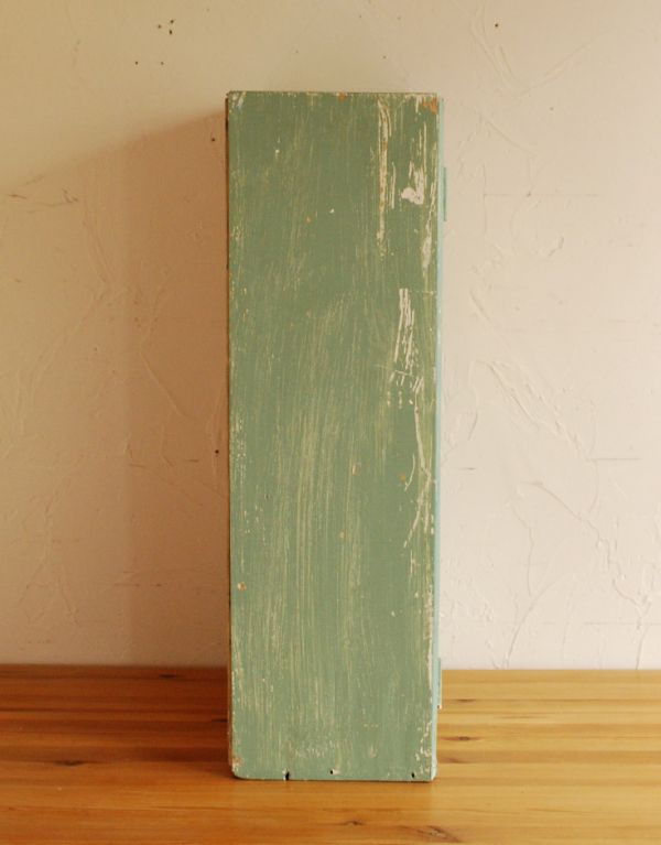 アンティーク家具 スモールキャビネット。お洒落なグリーンペイントはいつも人気。(d-1080-f)