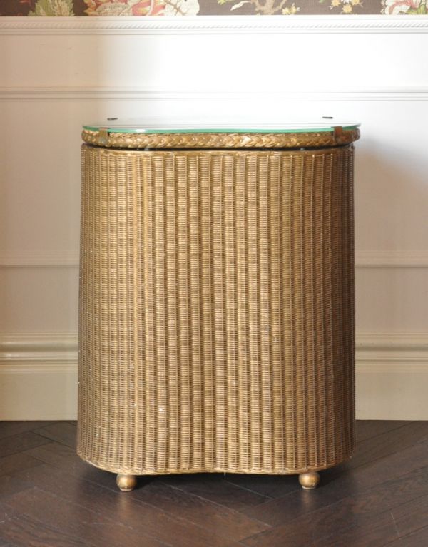 ロイドルーム アンティーク家具 アンティーク家具、ビーンズ型のロイドルームボックス(ゴールド)。籐と違って裂けやきしみもなく、湿気にも強いんです。(d-1096-f)