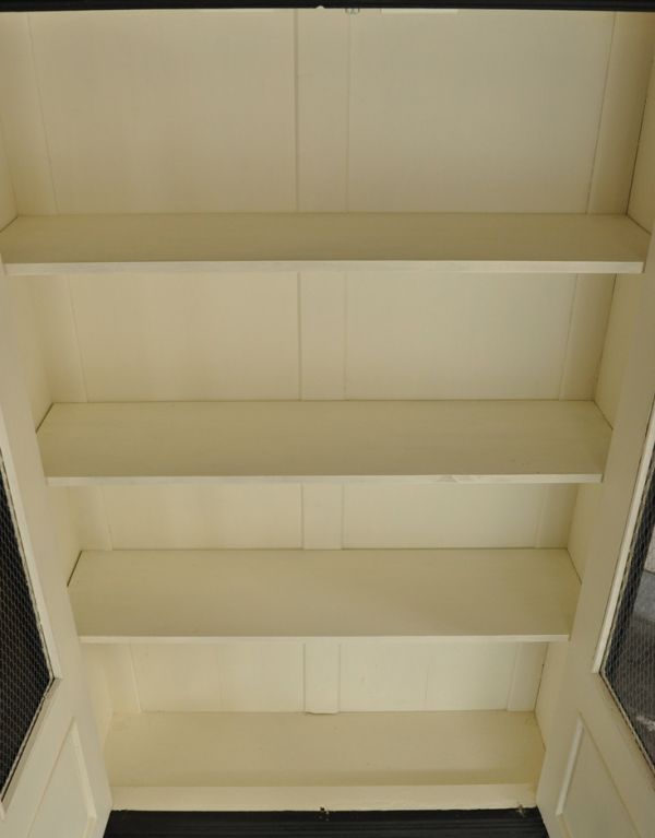 アンティークのキャビネット　アンティーク家具　アンティークのフレンチ家具、グリアージュのキャビネット（ブラック）。内側はキレイな状態です。(d-1128-f)