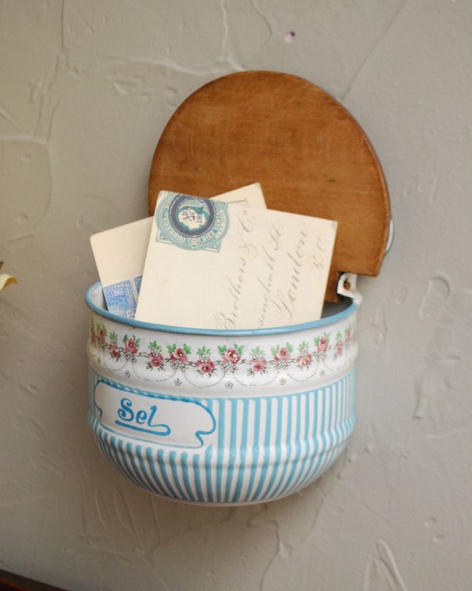 フランス輸入のBB社アンティークのホーローセル缶（ローズガーランド