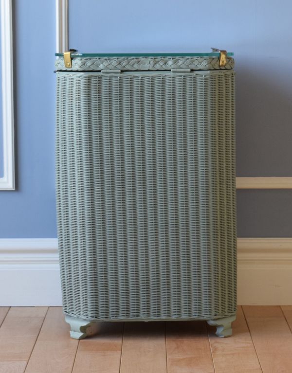 ロイドルーム　アンティーク家具　イギリスのアンティークの家具、ガラス天板が付いたロイドルームのランドリーボックス。きちんとメンテナンスしてあるので、裏側もキレイです。(d-1148-f)