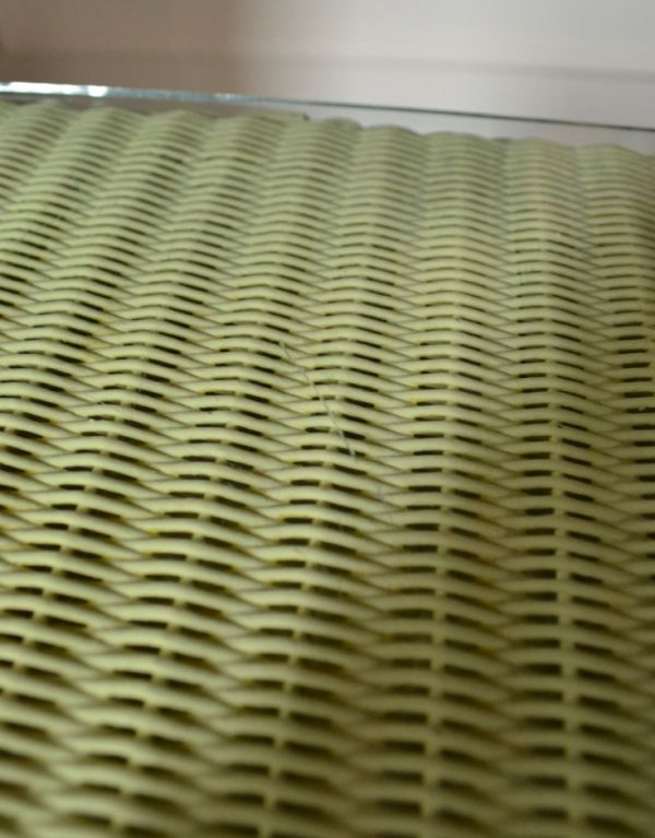 ロイドルーム アンティーク家具 イギリスアンティーク家具、クリームホワイトが可愛いロイドルームランドリーボックス。ガラスも当時のもの。(d-1150-f)