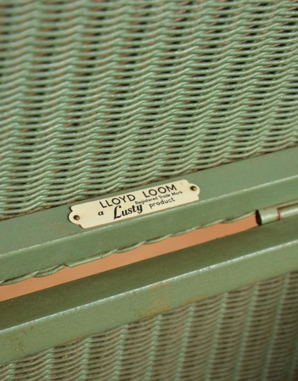 ロイドルーム アンティーク家具 アンティークのイギリス家具、ガラス天板のロイドルームランドリーボックス。ロイドルームのタグもキレイに残っています。(d-1152-f)