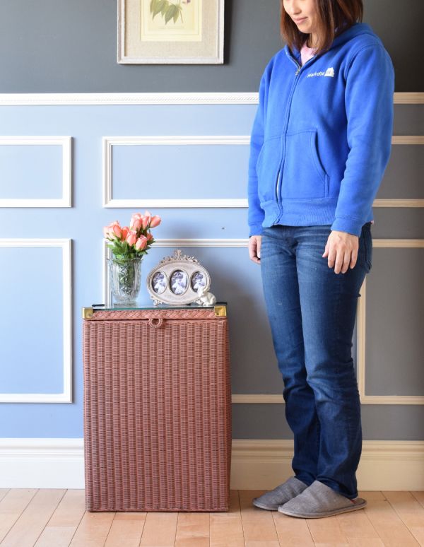 ロイドルーム　アンティーク家具　ピンク色のロイドルームボックス、イギリスの伝統技法を用いたアンティーク家具。場所もとらないので、お部屋の空いたスペースに置いてみて下さい。(d-1153-f)