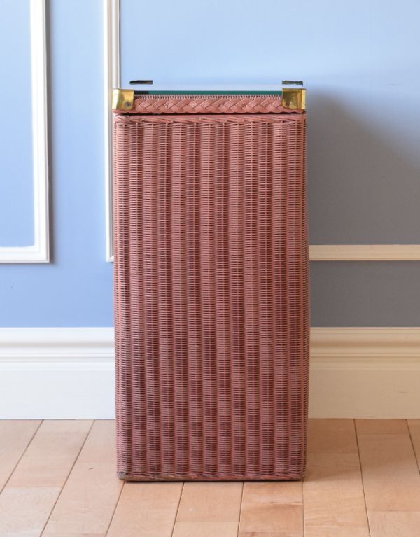 ロイドルーム　アンティーク家具　ピンク色のロイドルームボックス、イギリスの伝統技法を用いたアンティーク家具。サイドはこんな感じです。(d-1153-f)