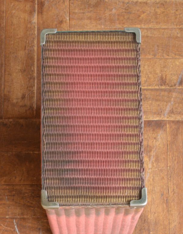 ロイドルーム　アンティーク家具　イギリスから届いたキレイなアンティークロイドルームボックス（ピンク色）。天板のガラスもキレイな状態です。(d-1154-f)