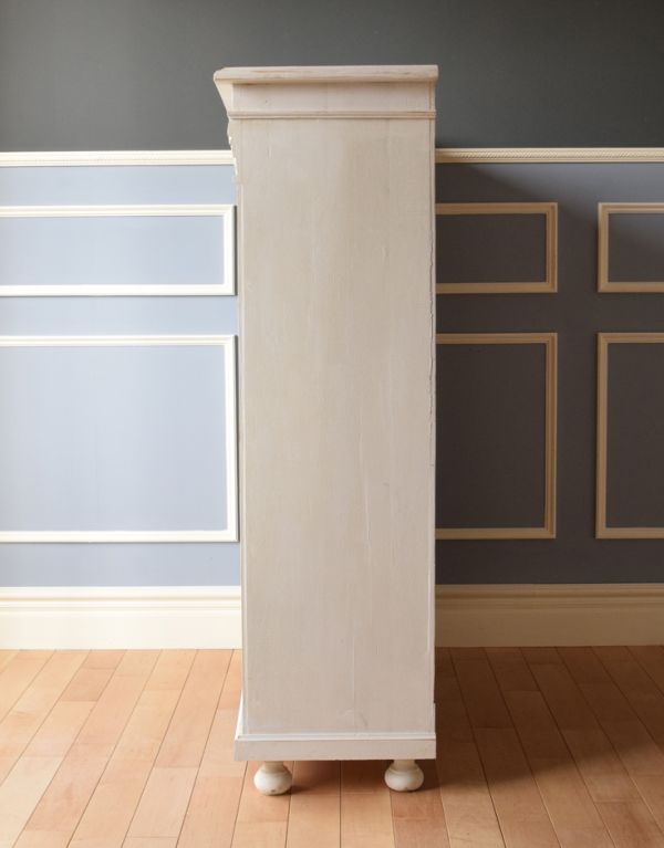 フランス　アンティーク家具　本棚 フランスで見つけたアンティーク家具、ツートーンペイントのオープン