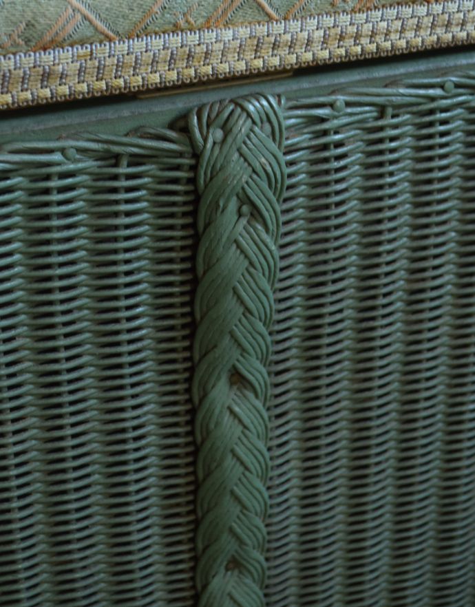 アンティーク|ロイドルーム アンティーク チェア アンティークのロイドルームボックスチェア(ベンチボックス)。可愛い編み目模様もロイドルームの魅力の一つ。(d-1196-f)