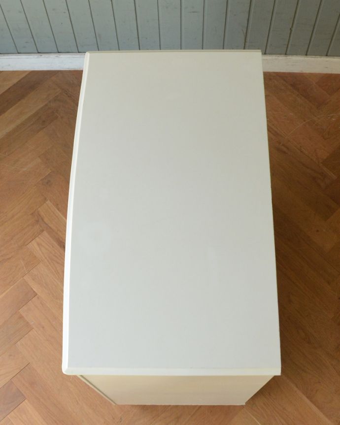 アンティークのチェスト　アンティーク家具　フランスのアンティーク家具、ドレッシーなチェストオブドローワー。天板はピカピカです。(d-1228-f)