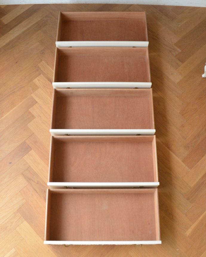 アンティークのチェスト　アンティーク家具　フランスのアンティーク家具、ドレッシーなチェストオブドローワー。引き出しは５杯。(d-1228-f)