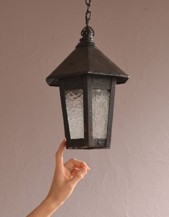 ペンダントライト　照明・ライティング　フランスから到着、アンティークペンダントランプ（Ｅ17シャンデリア球付）。毎日、夜がくるのが楽しくなります。(d-1286-z)