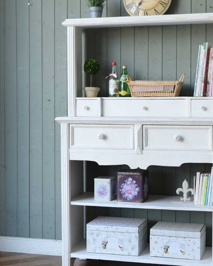 アンティークのキャビネット　アンティーク家具　ペイント仕上げのお洒落なブックシェルフ、フランスのアンティーク家具（キャビネット）。置いたもの全部が素敵に見えちゃうオープン棚に置いたものすべてがなんだか可愛く、オシャレに見えちゃうんです。(d-1309-f)