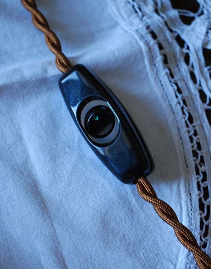 スタンドライト 照明・ライティング 美しいフランスのテーブルランプ、アンティークのシャンデリア(2灯)。スイッチです。(d-1386-z)