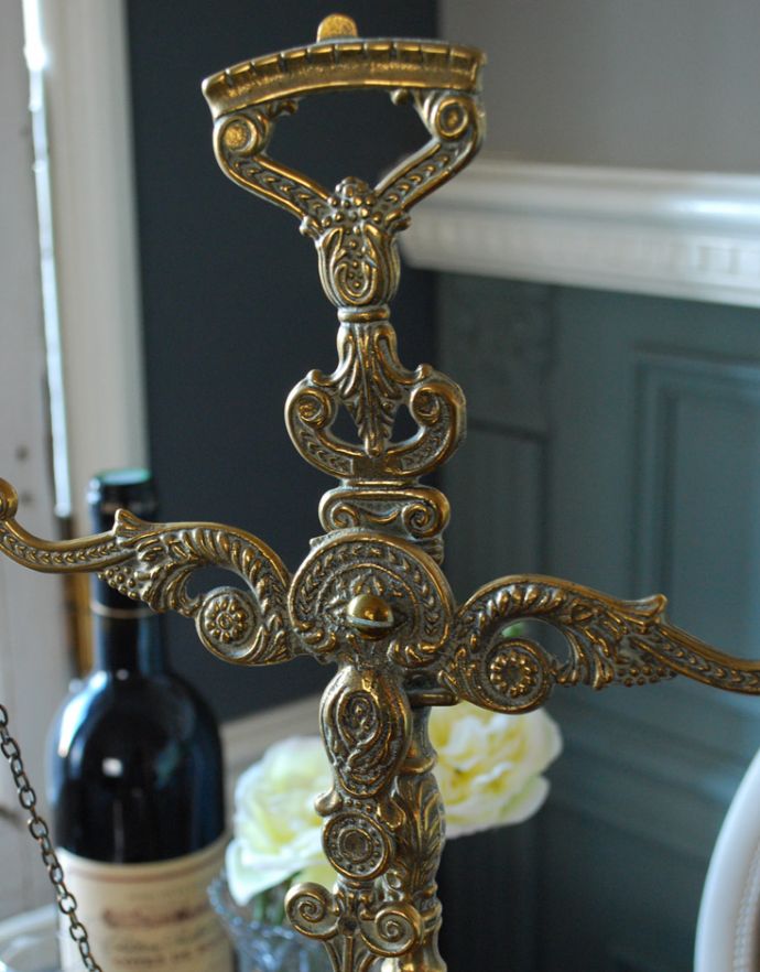 英国アンティーク雑貨、装飾の美しい真鍮製の天秤はかり(d-1416-z