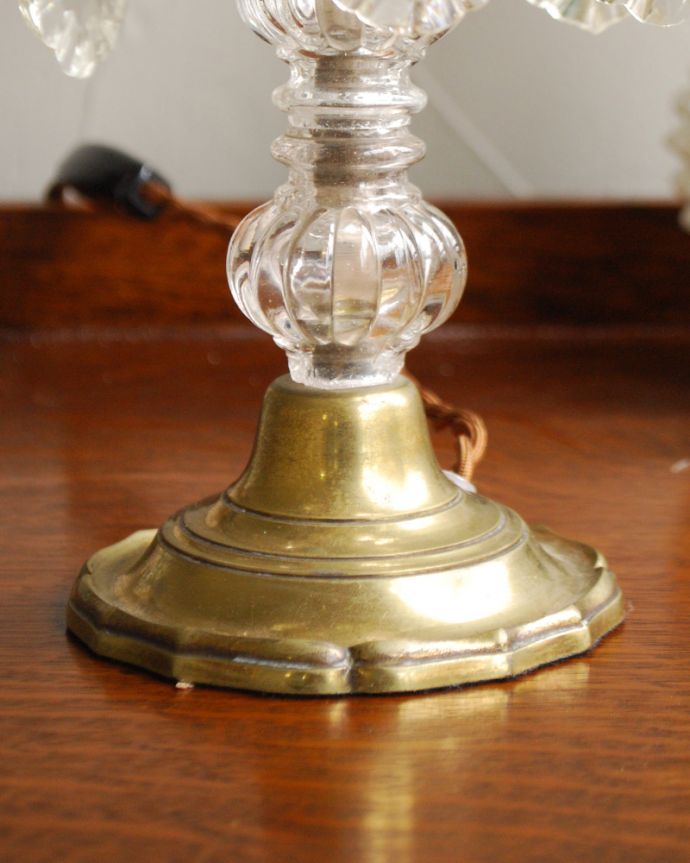 スタンドライト 照明・ライティング きらきら輝くアンティークテーブルシャンデリア(E17丸球付)。しっかりとした安定感があります。(d-1434-z)