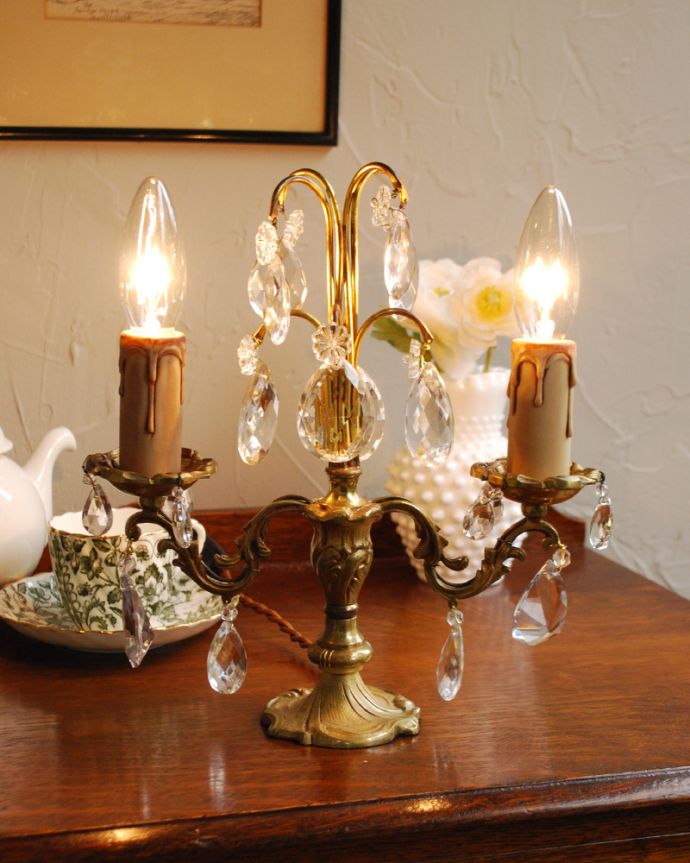 スタンドライト　照明・ライティング　美しいテーブルシャンデリア、フランスアンティーク照明（Ｅ17シャンデリア球付）。季節や気分に合わせて、シェードを被せて楽しむ事も出来ます。(d-1440-z)