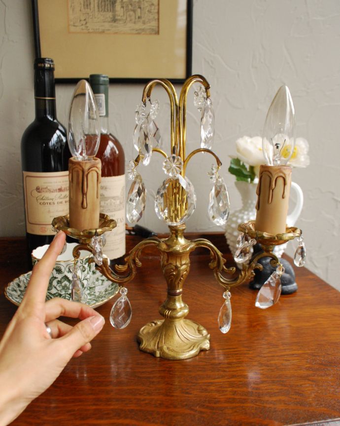 スタンドライト　照明・ライティング　美しいテーブルシャンデリア、フランスアンティーク照明（Ｅ17シャンデリア球付）。テーブルの上やベットの横などで間接照明として使えば、ワンランク上の上質な空間を演出してくれます。(d-1440-z)