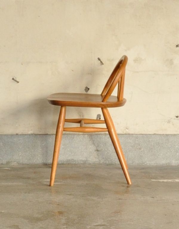 シンプルなアンティークの椅子、アーコールの可愛いドレッサーチェア(d