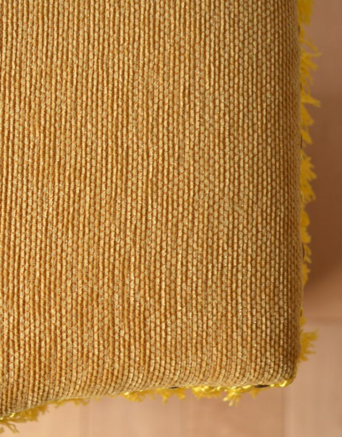 アンティーク｜ロイドルーム　アンティーク チェア　アンティークのロイドルームチェア、収納付きのスツール。ふかふかのクッションなので掛け心地がいいですよ。(d-868-c)