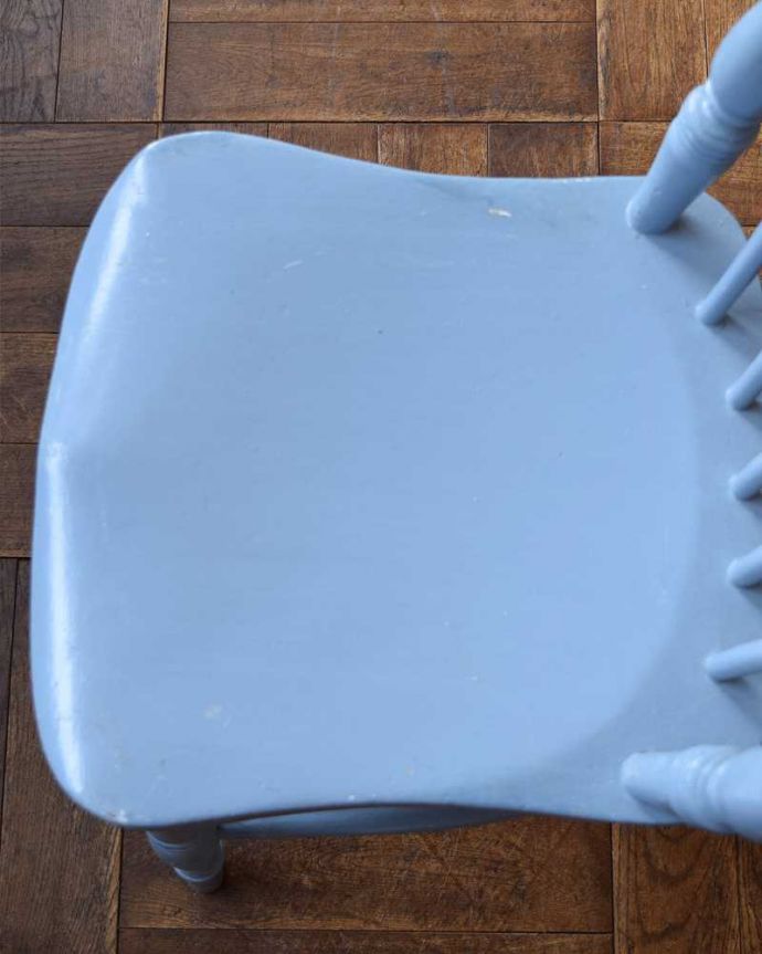 爽やかな水色のキッチンチェア、可愛いイギリスのアンティークの