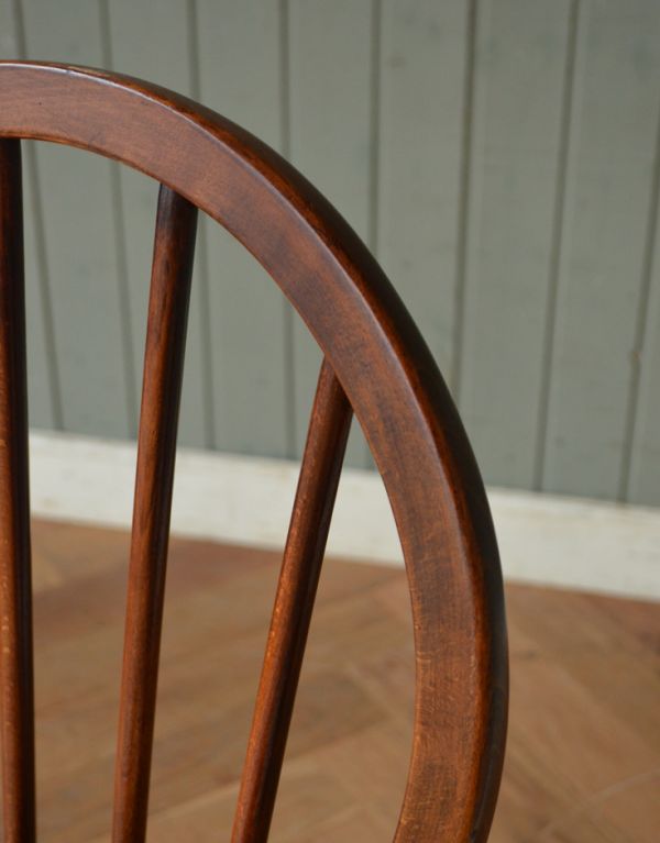 アーコールチェア　アンティーク チェア　シンプルなアンティークチェア、アーコールフープバックチェア（４本タイプ）。カーブの曲線が、ほれぼれする程美しいです。(ear-4-k)