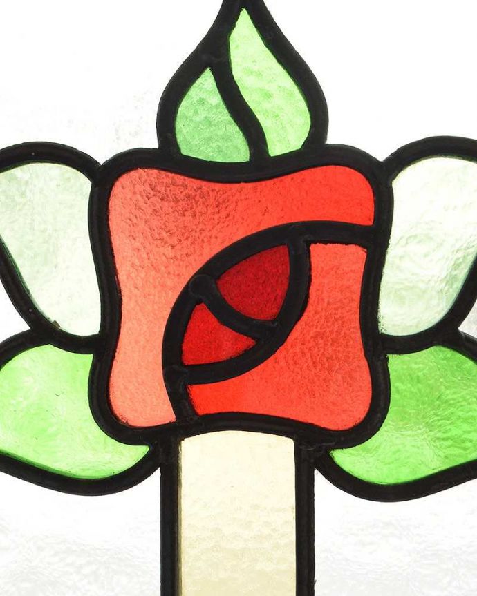 アンティーク ステンドグラス　アンティーク雑貨　赤いお花×パープルの雫が可愛いアンティーク ステンドグラス 。ぬくもりのあるアンティークのガラスから光が差仕込むと、お部屋がやさしい空気に包まれてとても素敵です。(g-1020)