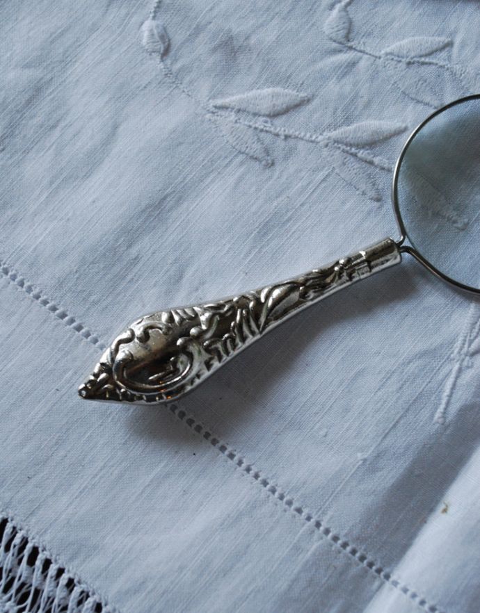 アンティーク シルバー製 アンティーク雑貨 英国のアンティーク雑貨、アンティークシルバーのルーペ。美しくって贅沢なルーペ。(h-183-z)