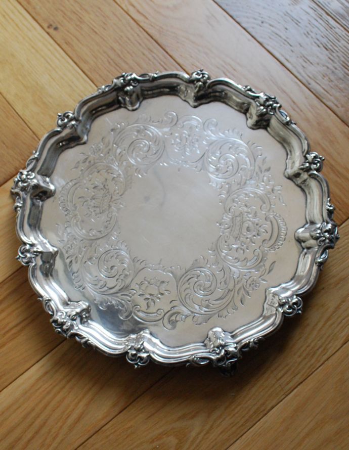英国で買い付けてきた銀雑貨、フローラルのアンティークシルバーの