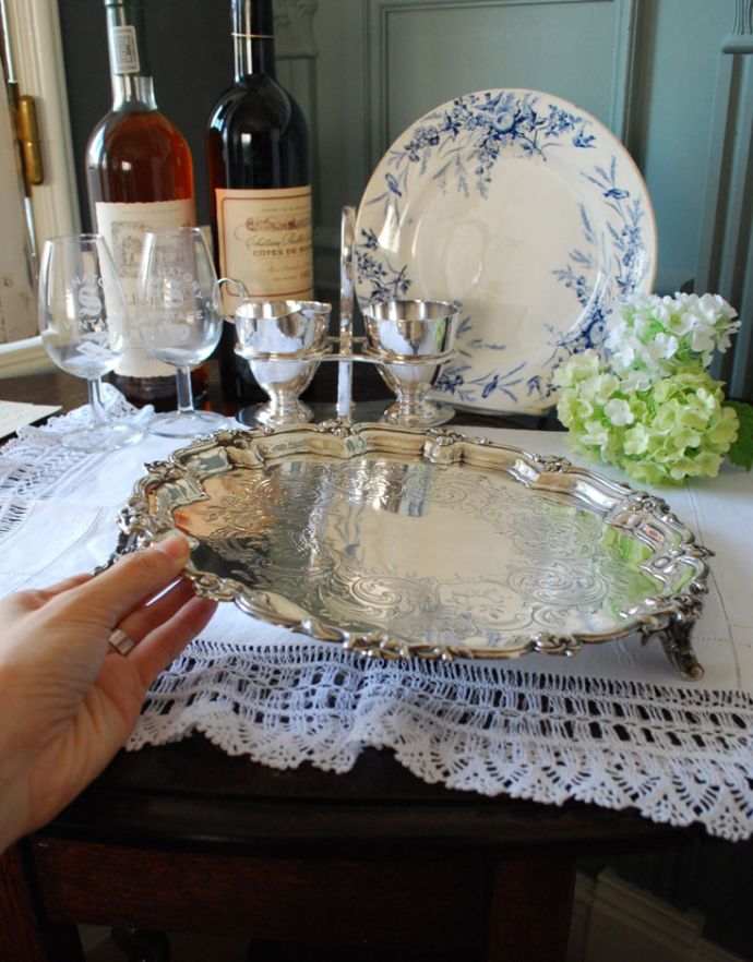 英国で買い付けてきた銀雑貨、フローラルのアンティークシルバーの