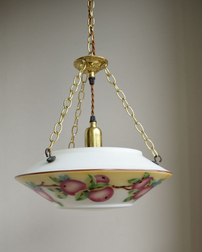 シャンデリア　照明・ライティング　フルーツがたっぷりとデザインされた、イギリスアンティークのハンギングボウルランプ（Ｅ26球付）。。(h-307-z)