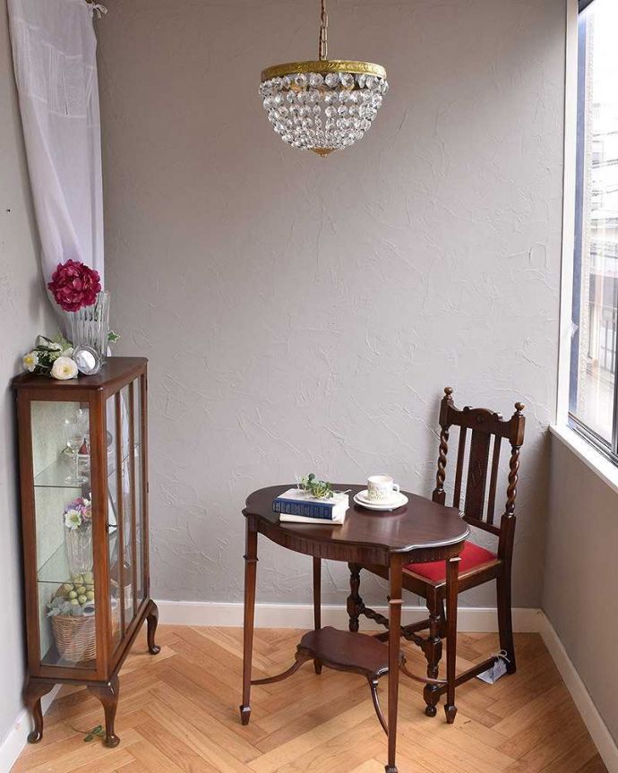 シャンデリア　照明・ライティング　フランス便で到着、３灯タイプのアンティークプチシャンデリア（Ｅ17シャンデリア球付）。お部屋の主役になるほどの存在感です。(h-321-z)