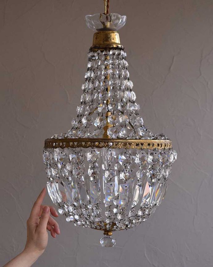 シャンデリア 照明・ライティング エッフェル型のアンティークシャンデリア(1灯)(E17シャンデリア球付)。直結シーリングタイプでお届けいたします。(h-323-z)