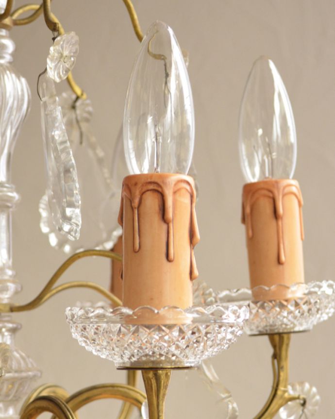 シャンデリア　照明・ライティング　ガラスコラムの美しいアンティークシャンデリア(6灯)（Ｅ17シャンデリア球付）。オーバーホール済みなので安心してお使い頂けます。(h-325-z)