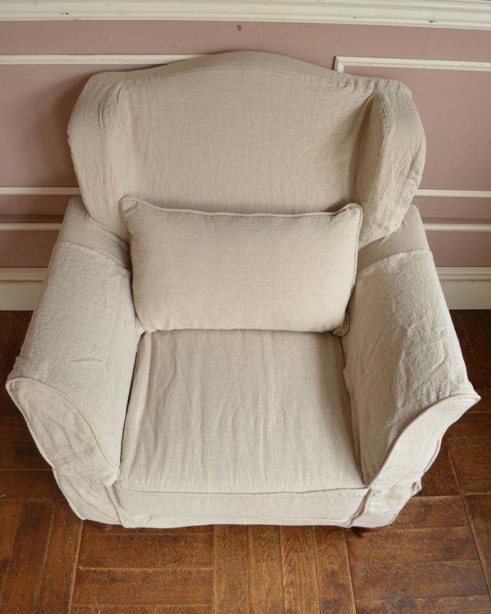 Handleオリジナル　アンティーク風　Handleオリジナルリネンソファ、洋書スタイルのお部屋には１人掛けソファ。試行錯誤でいろいろ考えただけあって、とっても満足できるソファーが出来上がりました。(hos-04-a)